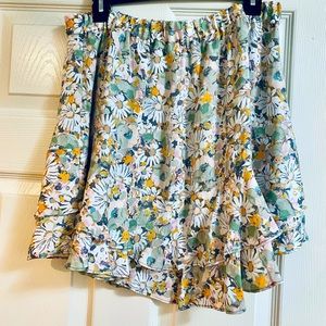 Lauren Conrad Pretty Blooms Floral Mini Skirt size Large